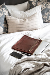 The Laptop Case in Caramel - Large size