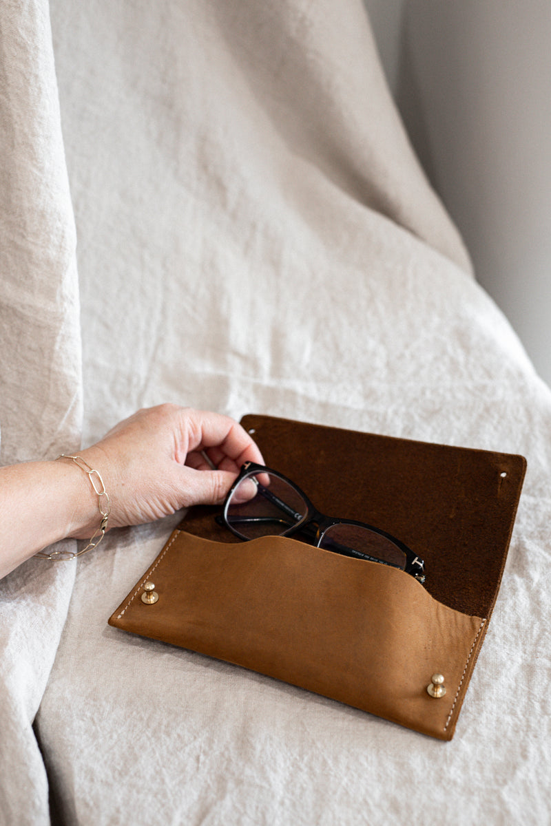 NEW Glasses Case in Nutmeg | Special Edition