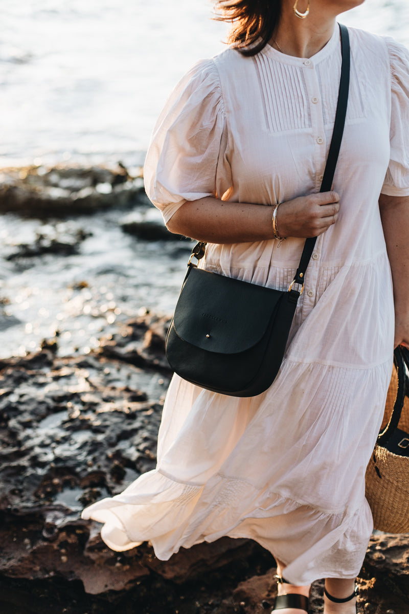 The Saddle Bag in Black