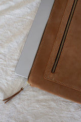 The Laptop Case in Nutmeg - Regular size | Pre-Order for 25th October Shipping