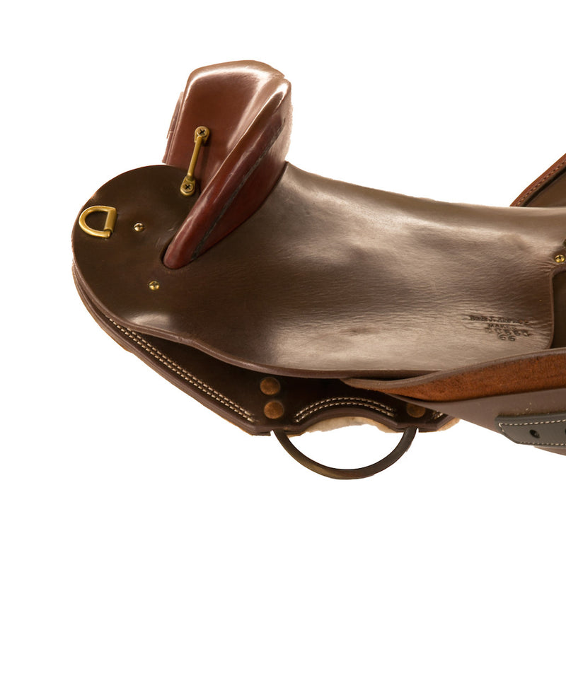 Swinging Fender - Saddler & Co - Saddler & Co | Australian Made Leather Goods